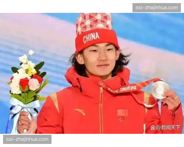 苏翊鸣生日当天夺金破纪录 中国代表团首金诞生提振团队士气