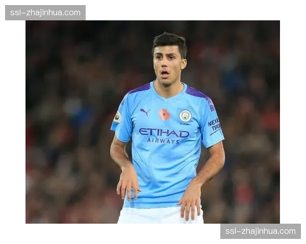 曼城罗德里单后腰控场稳健 但前场进攻组织缺乏创意突破 曼城罗德里单后腰控场稳健 但前场进攻组织缺乏创意突破